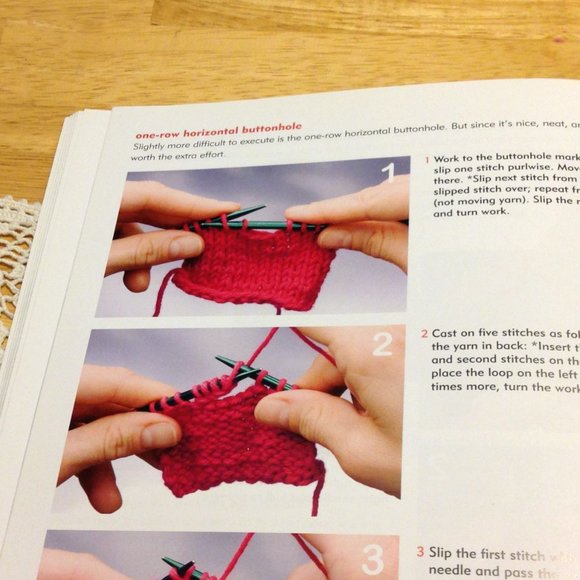 Knitting Guide for beginners - knit 101 - 10 easy knitting patterns - Picture 2 of 9